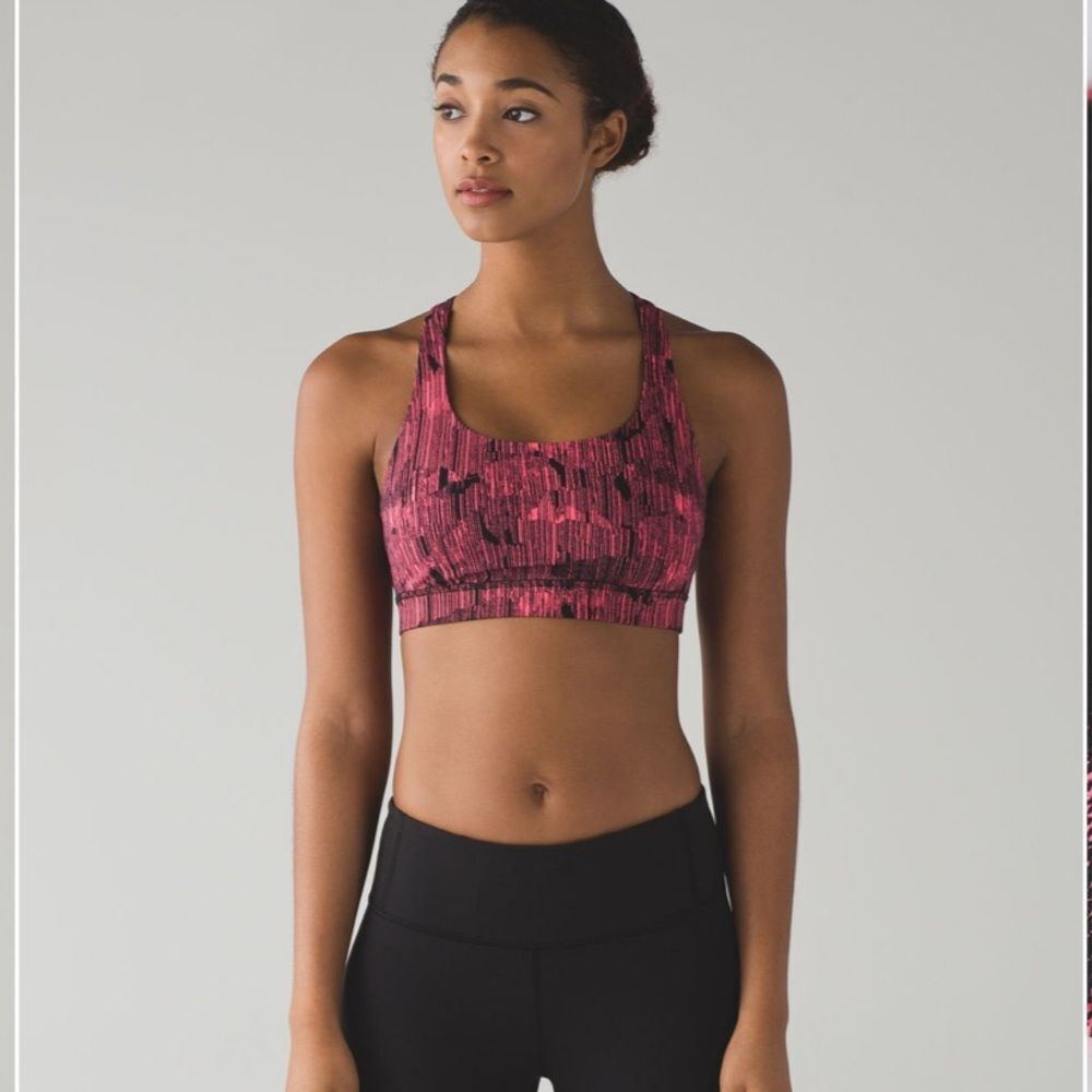 Lululemon Energy Bra
Down Pour Electric Coral Black